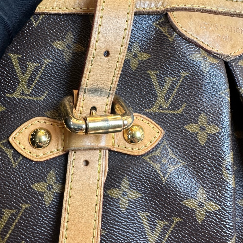 Louis Vuitton Monogram Canvas Palermo GM Shoulder Bag - Picture 10 of 17